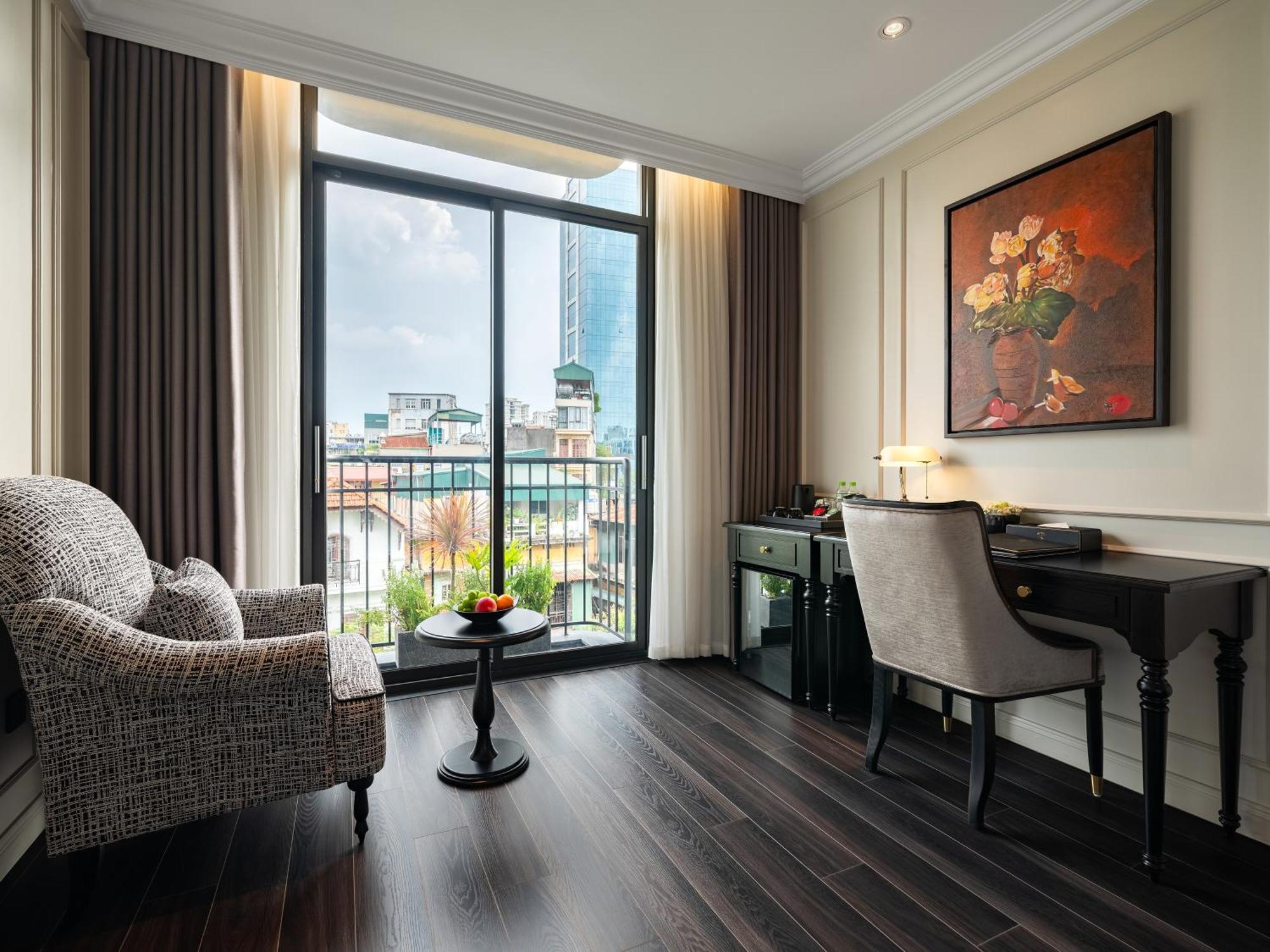 T Boutique 4*