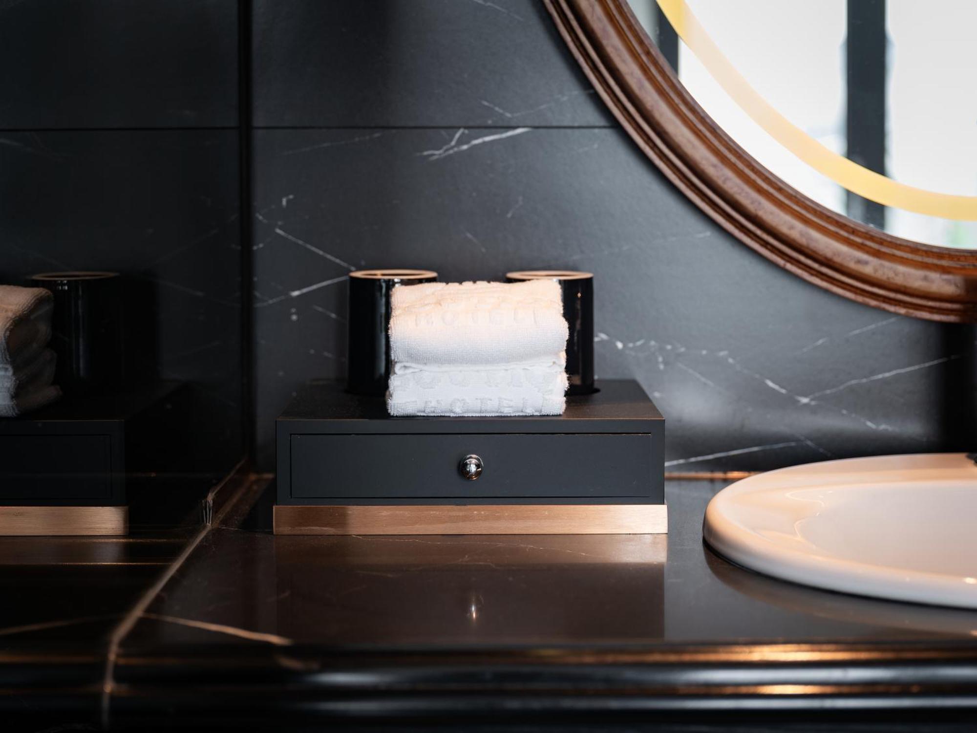 T Boutique 4*