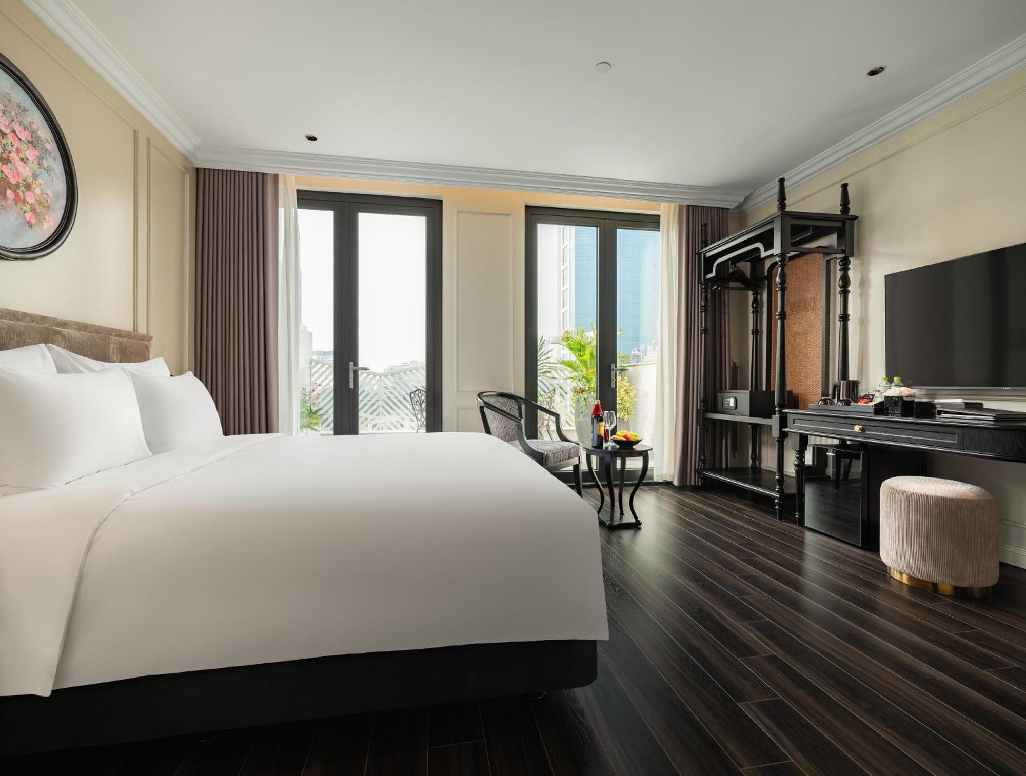 T Boutique 4*
