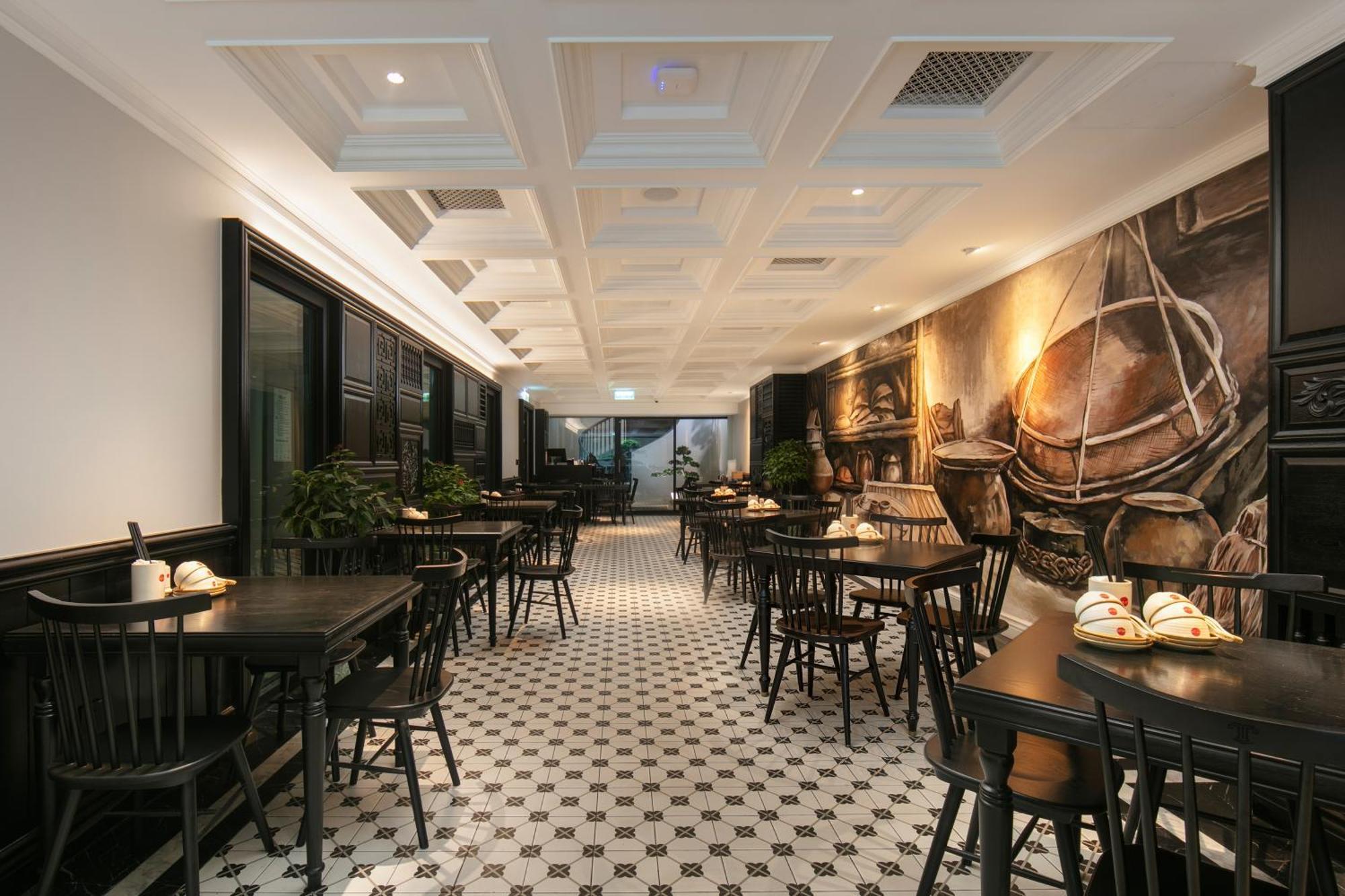 T Boutique Hanoi